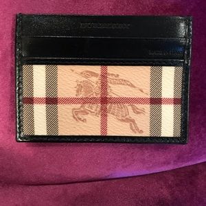 Burberry vintage check card case
